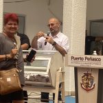 Es América Carmina García Gómez la ganadora de un auto nuevecito de paquete.